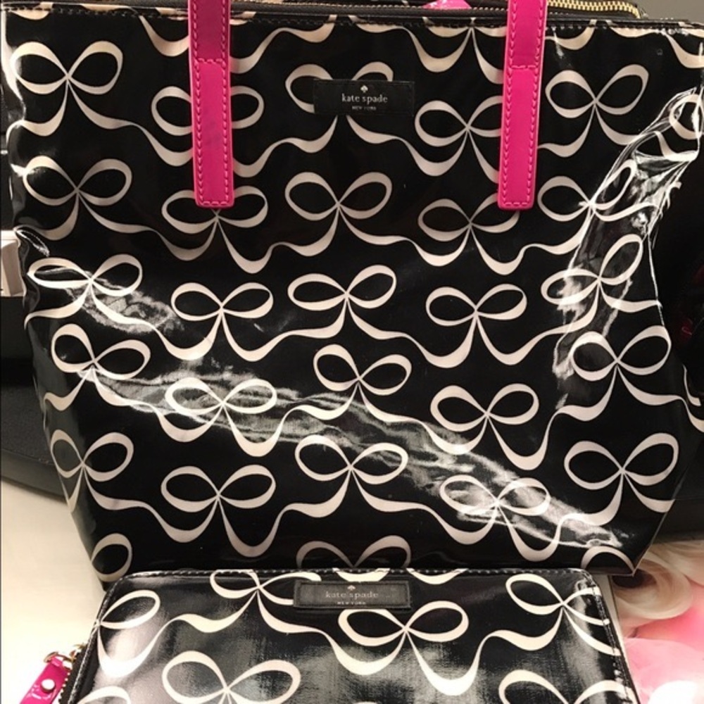 Kate spade daycation jeralyn pink bows hand bag